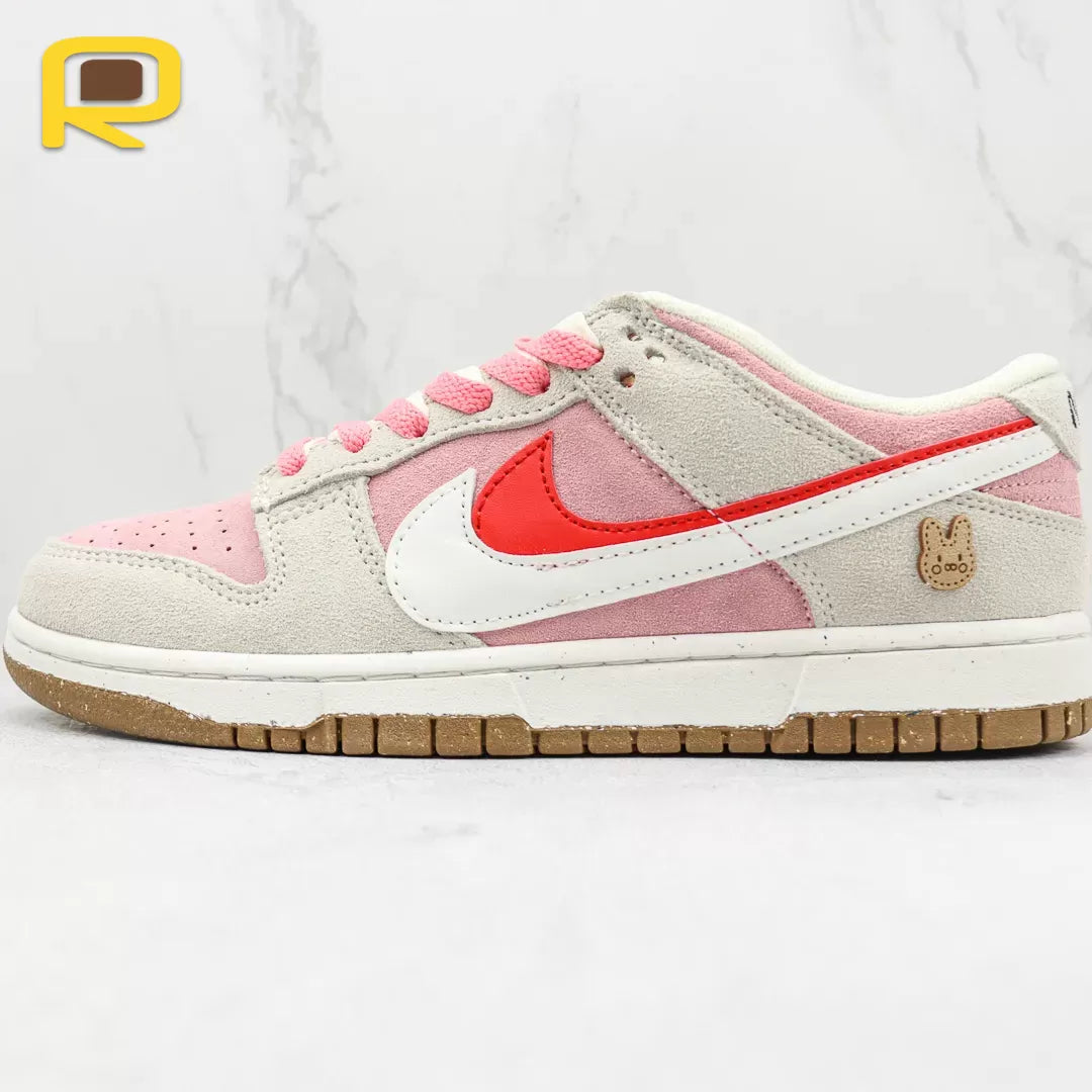 SB Dunk Custom Shoes Sneakers - nk0003401 image