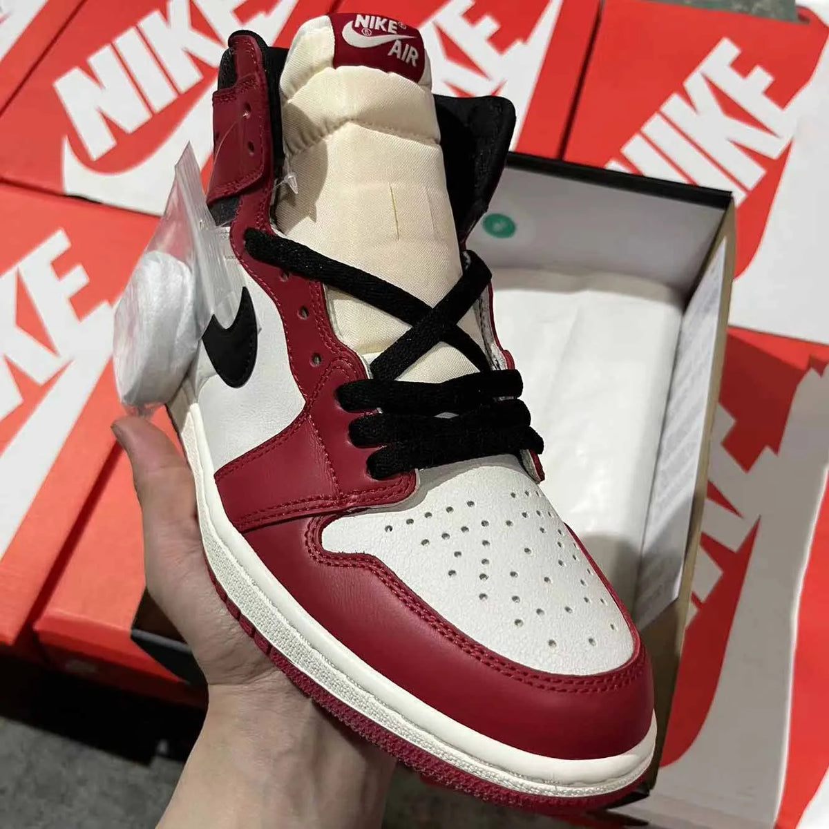 AJ 1 CHICAGO Reimagined Shoes Sneakers - nk0002386 image 4