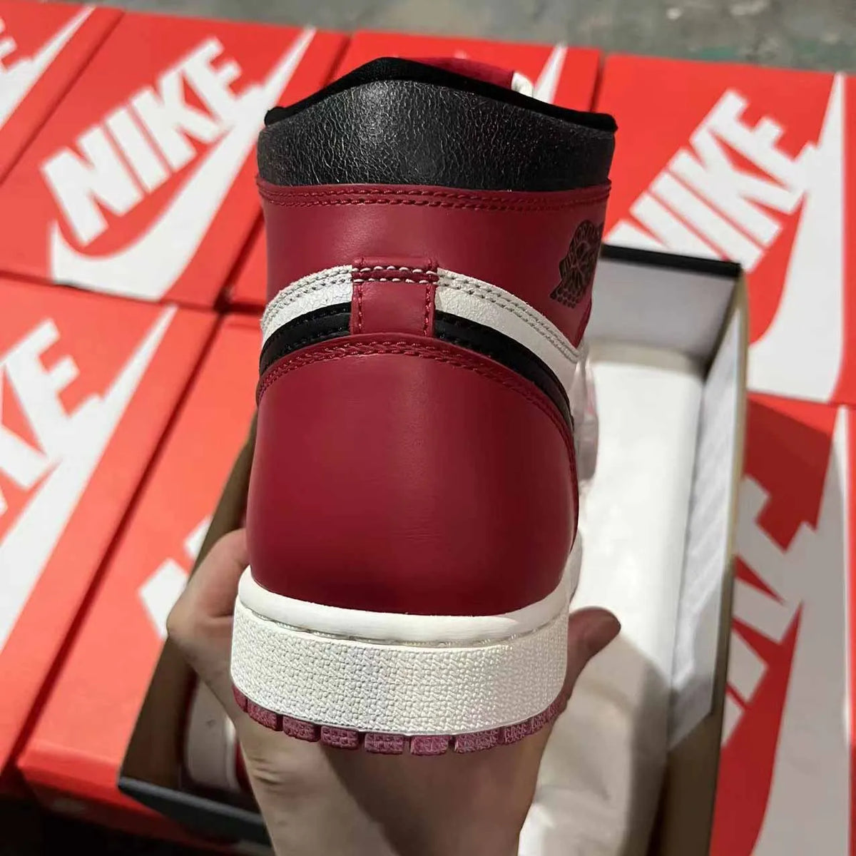 AJ 1 CHICAGO Reimagined Shoes Sneakers - nk0002386 image 7