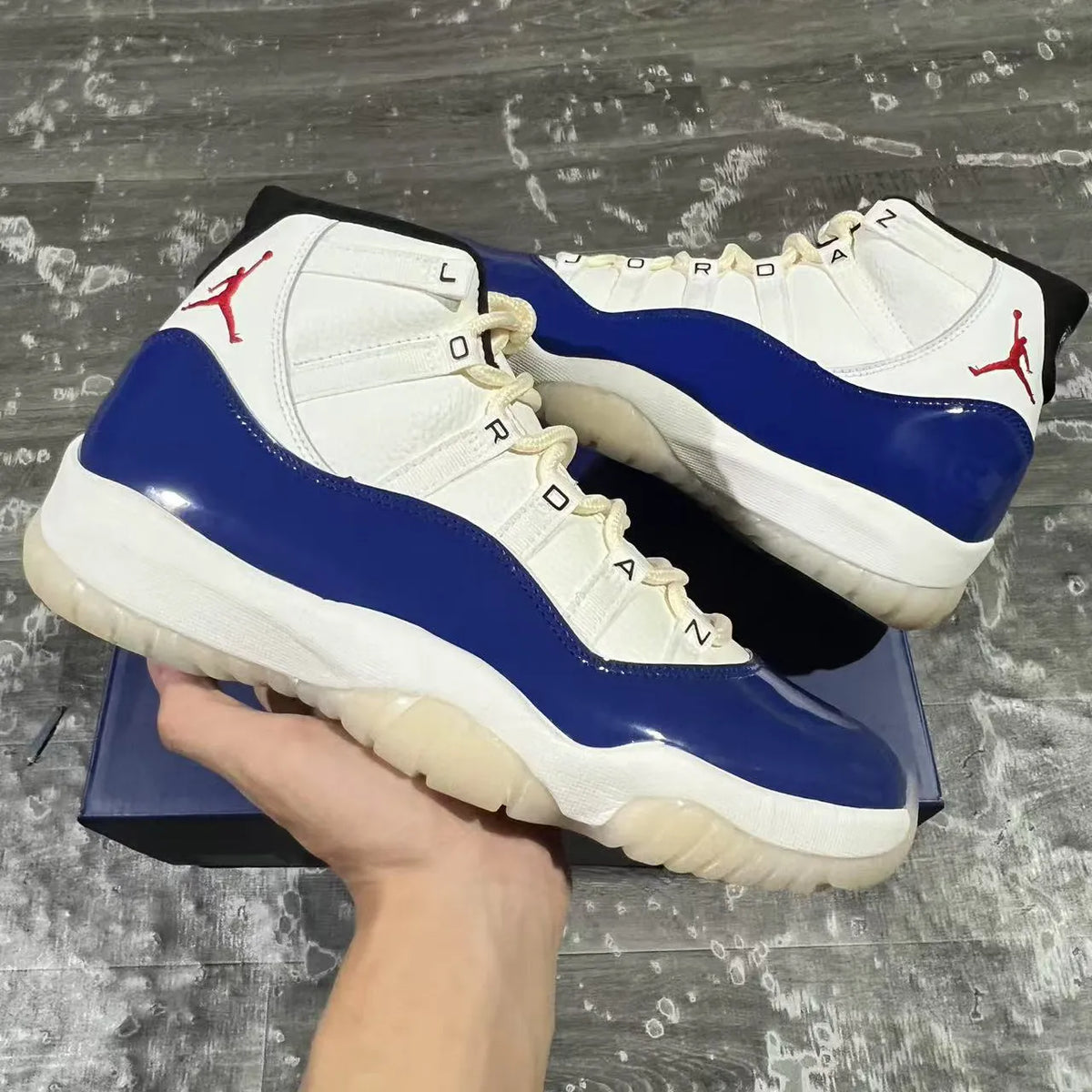 AJ 11 Rare Air Shoes Sneakers – nk0004347 image 2