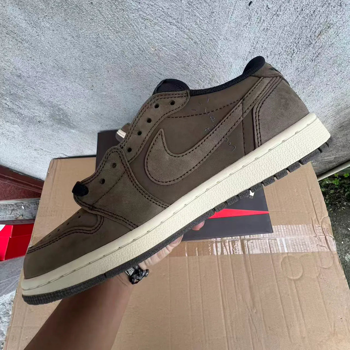 Travis Scott's AJ 1 Low "Mocha" Shoes Sneakers - nk0005241 image 7