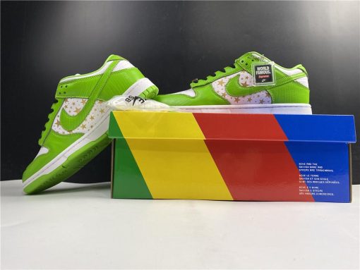 SB Dunk Low White Green x Supreme Shoes Sneakers - nk0001444 - Image 9