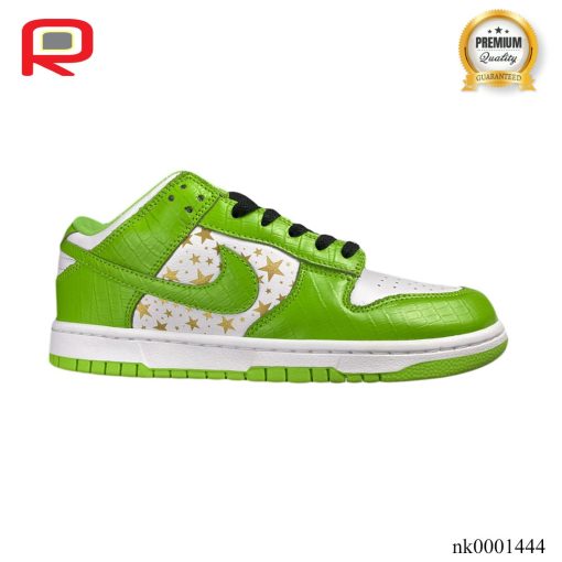 SB Dunk Low White Green x Supreme Shoes Sneakers - nk0001444