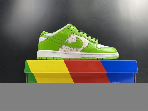 SB Dunk Low White Green x Supreme Shoes Sneakers - nk0001444 - Image 7