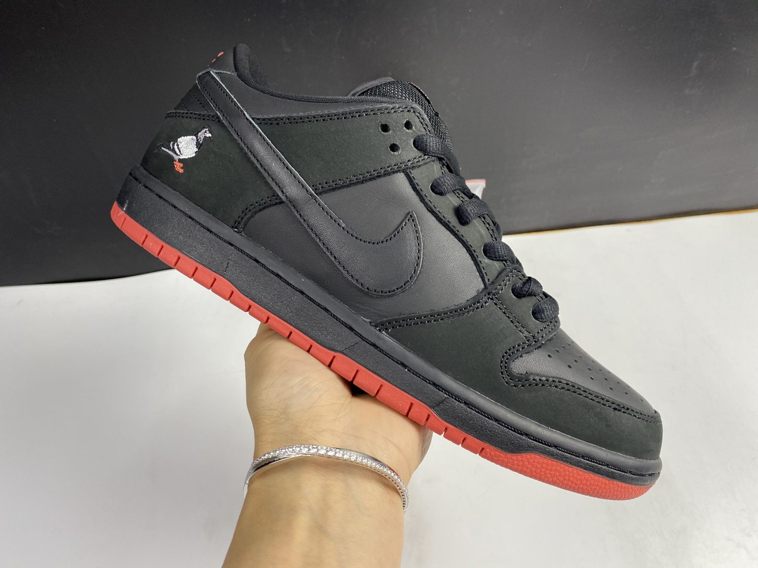 SB Dunk Low Black Pigeon Shoes Sneakers - nk0001440 - Image 5