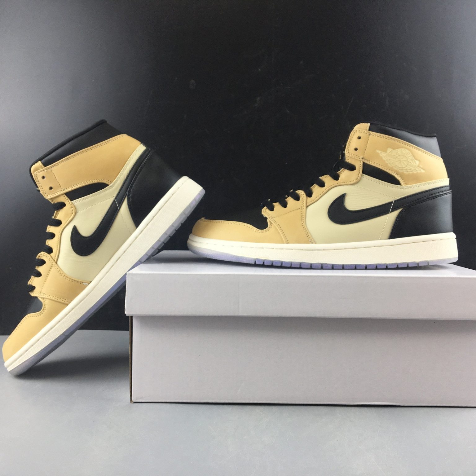 AJ 1 Retro High Black Mushroom (W) Shoes Sneakers - nk0000223-2 - Image 6