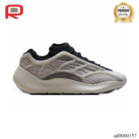 YzY Boost 700 V3 Beige Shoes Sneakers - ad000157