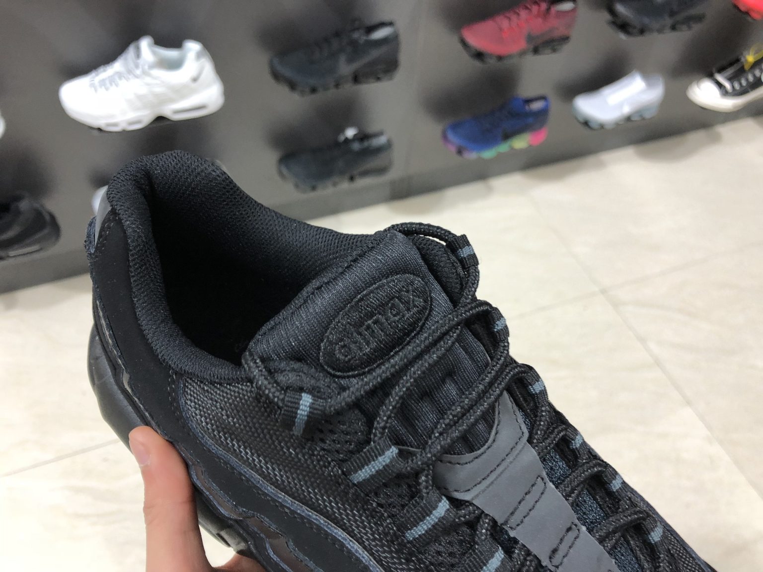 AM 95 Triple Black Shoes Sneakers - nk0000507 - Image 9