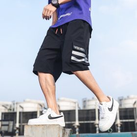 Multi-pocket cargo shorts