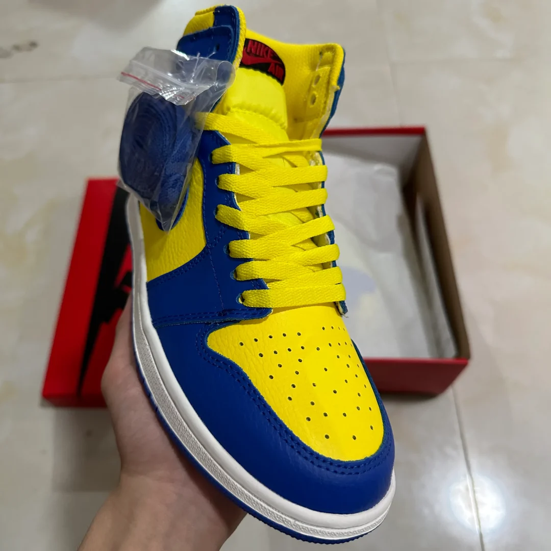 AJ 1 Retro High OG Laney Shoes Sneakers - nk0002814 - Image 5