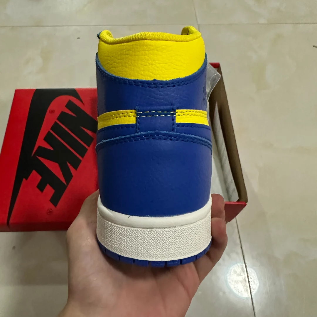 AJ 1 Retro High OG Laney Shoes Sneakers - nk0002814 - Image 7