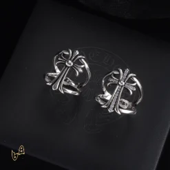 Alternative view of CH Cross Double Ring - CH0098