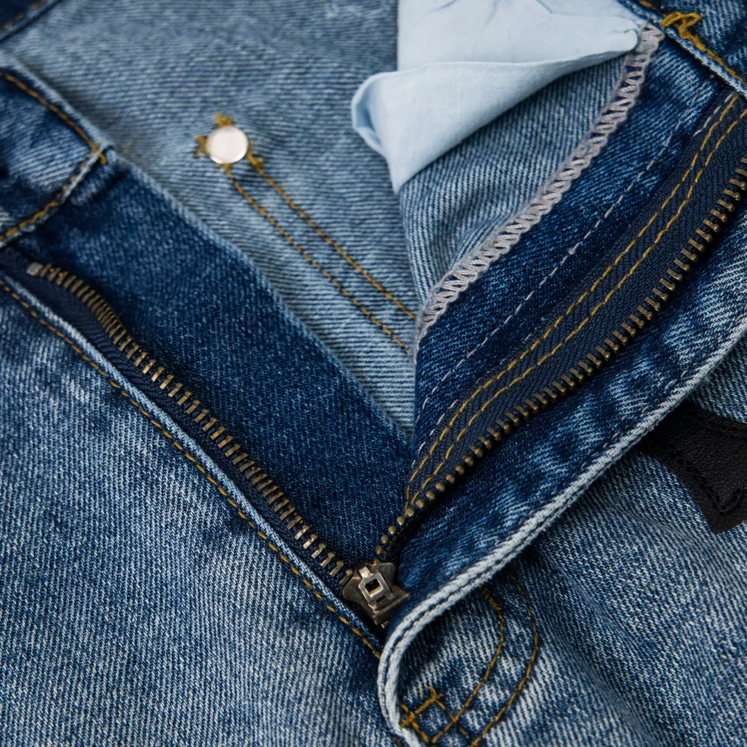 CH Cross Patch Jeans - CH0119 - Image 8