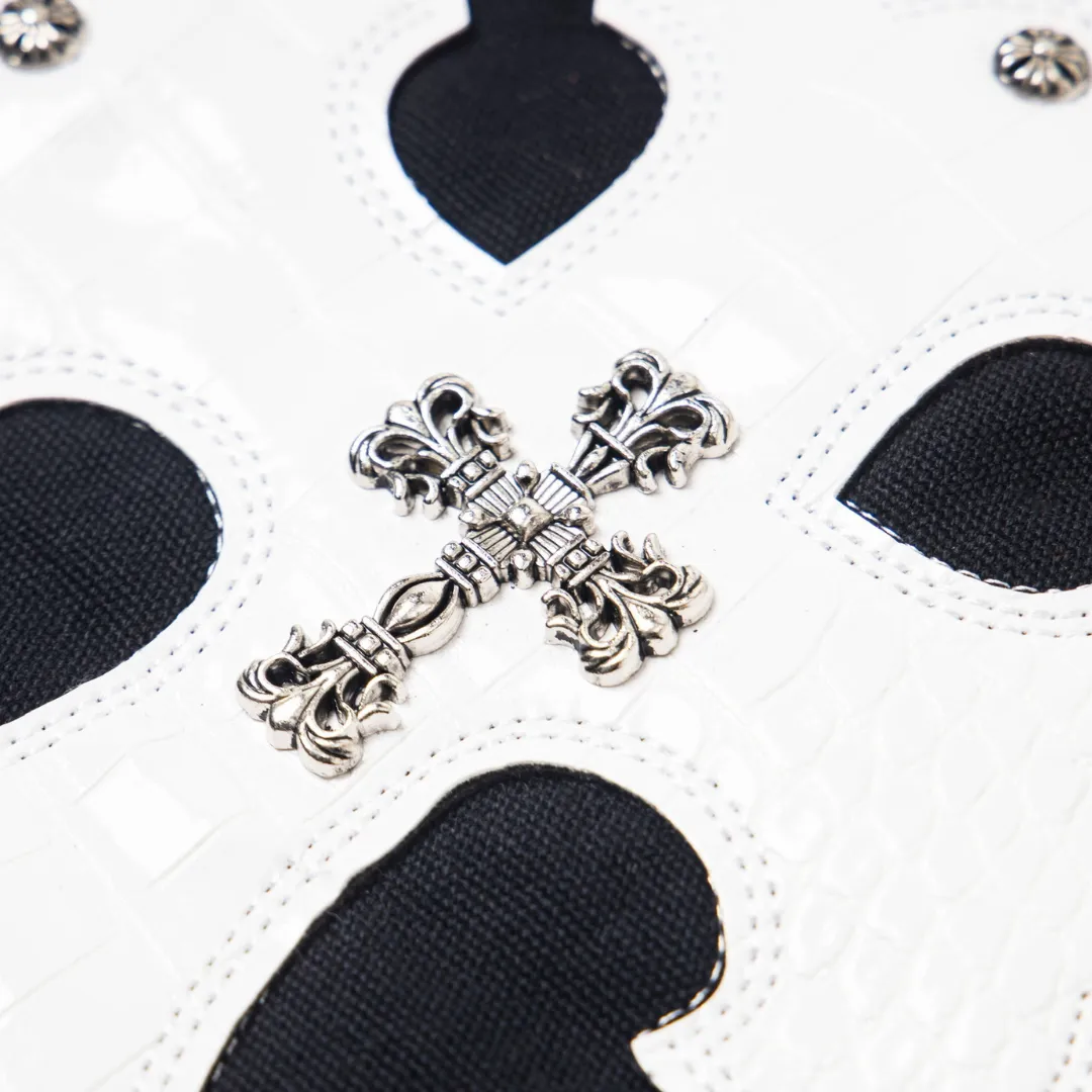 CH Cross Patch Jeans - CH0121 - Image 6