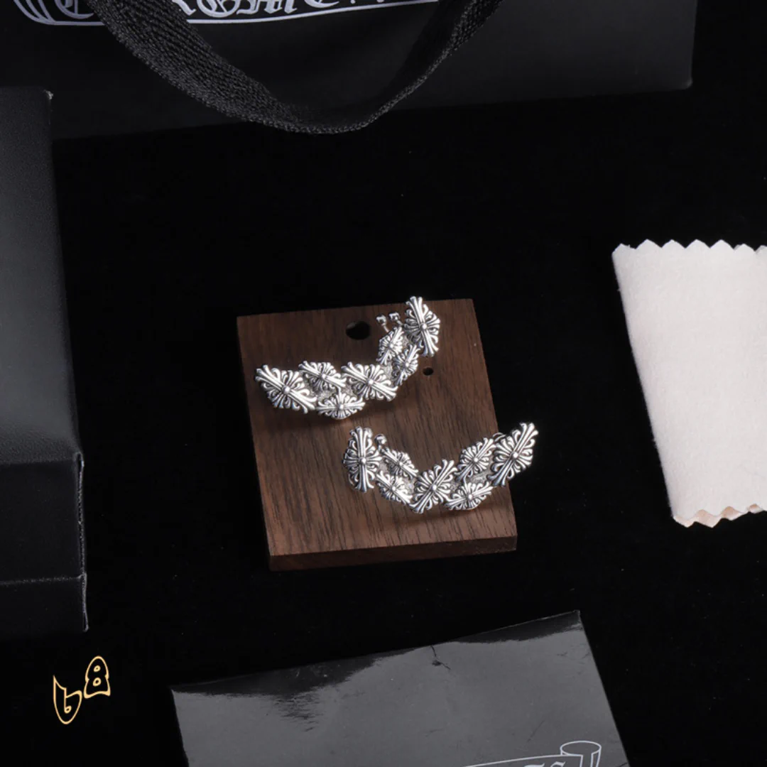 CH Fleur de Lis Stud Earrings - CH0147 - Image 5