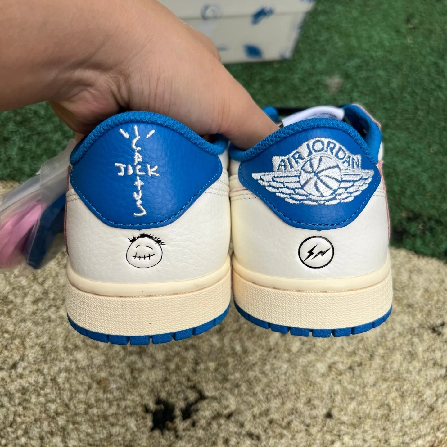 Travis Scott x Fragment x AJ 1 Low 2025 Shoes Sneakers - nk0004193 - Image 11