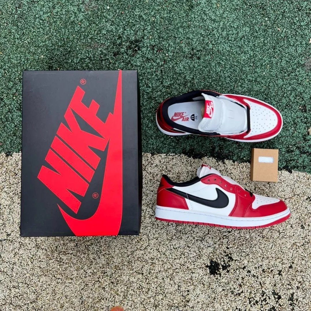 AJ 1 Low OG Chicago (2025) Shoes Sneakers – nk0004503 - Image 4