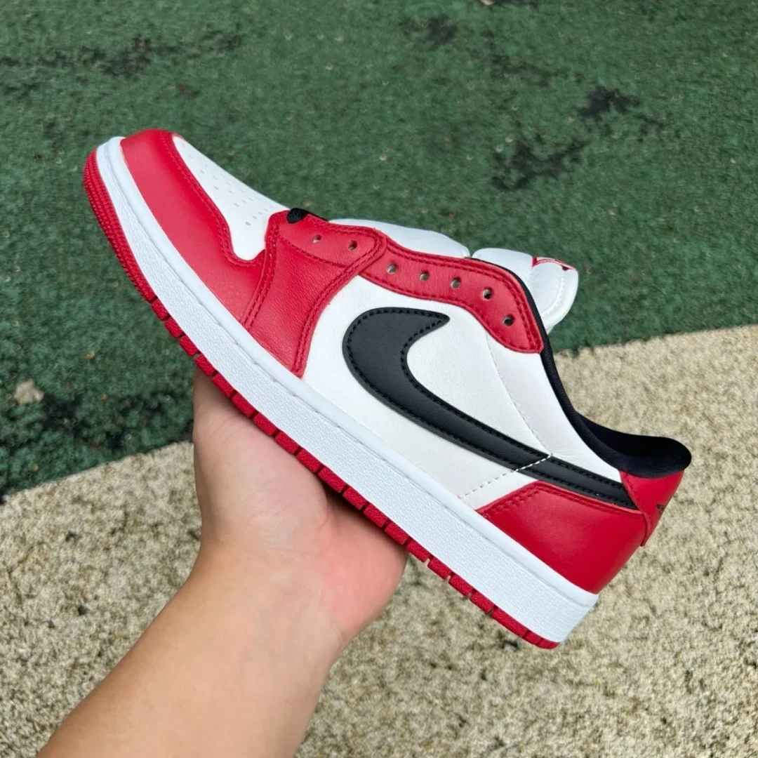 AJ 1 Low OG Chicago (2025) Shoes Sneakers – nk0004503 - Image 6