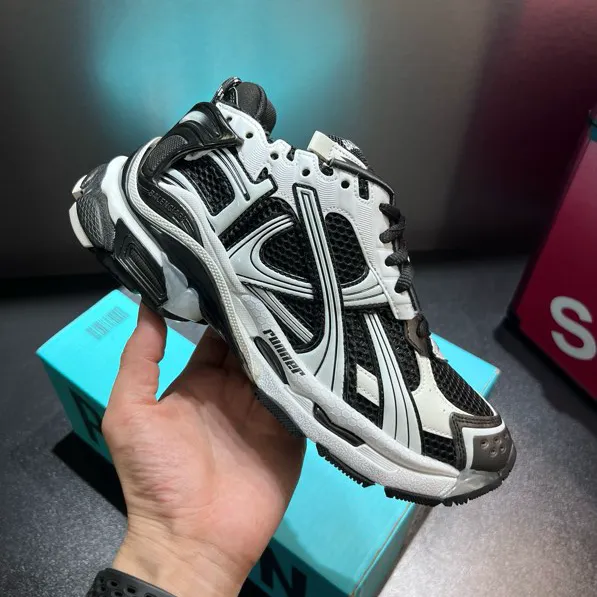 BLCG Runner White Black Shoes Sneakers - bl0000036 - Image 9