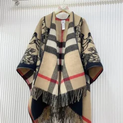 Alternative view of BUR Scarf  - BUR0037