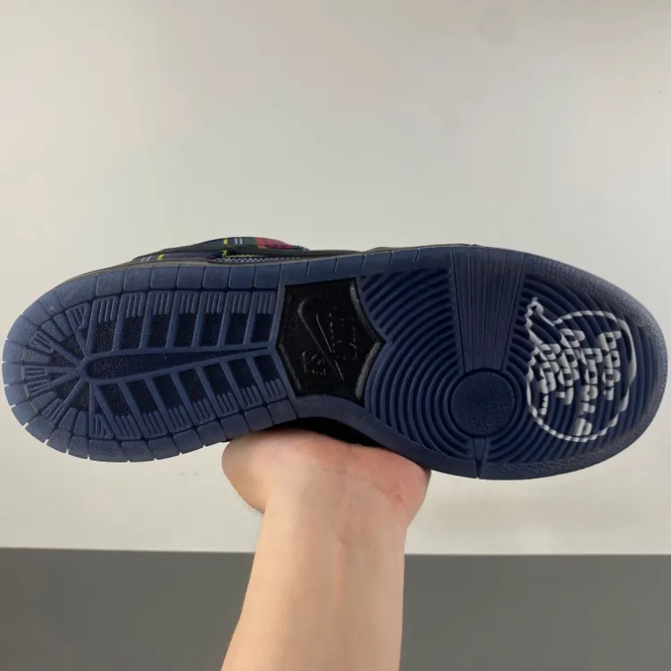 Nardwuar x Dunk Low SB Pro Tartan Shoes Sneakers - nk0004674 - Image 15