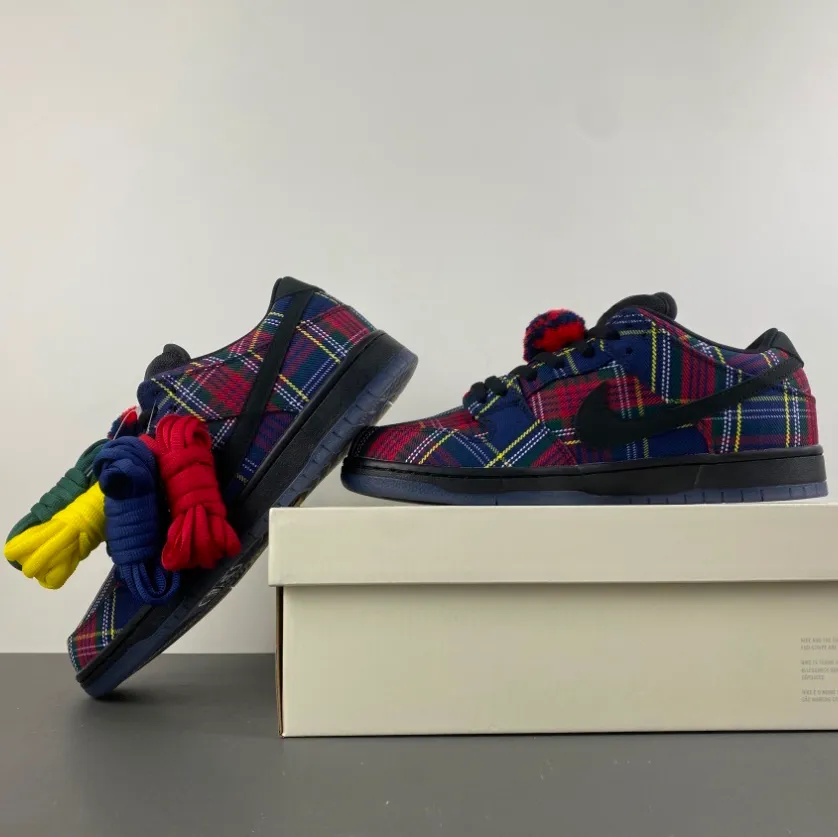 Nardwuar x Dunk Low SB Pro Tartan Shoes Sneakers - nk0004674 - Image 10