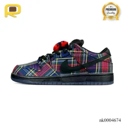 Alternative view of Nardwuar x Dunk Low SB Pro Tartan Shoes Sneakers - nk0004674