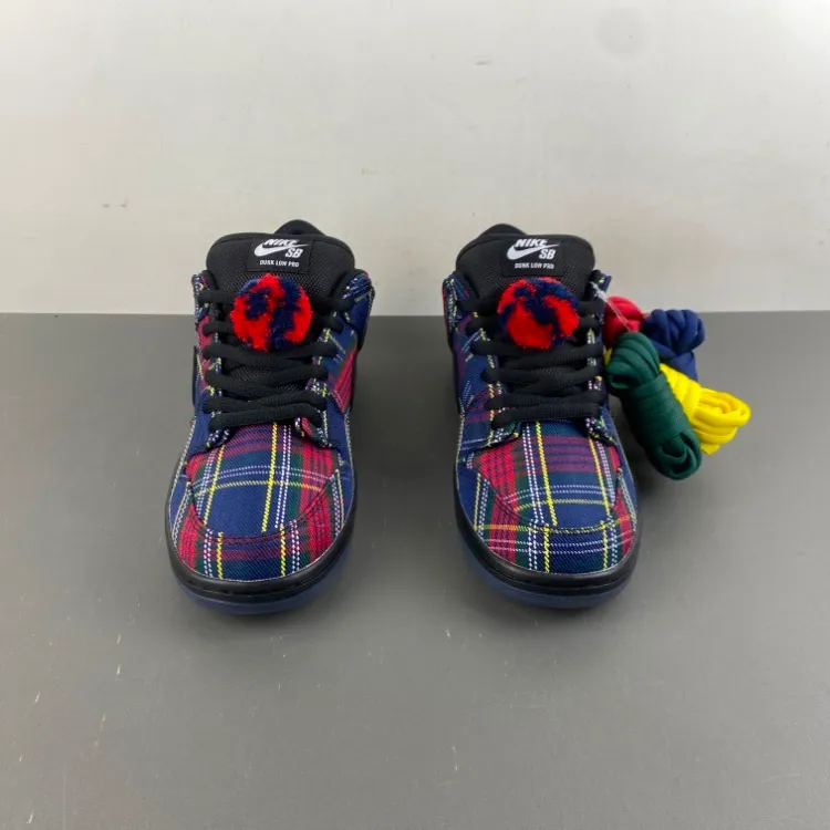 Nardwuar x Dunk Low SB Pro Tartan Shoes Sneakers - nk0004674 - Image 11