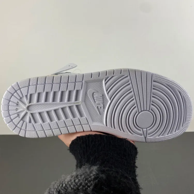 Virgil Abloh Archive x AJ 1 High OG 'Alaska' Shoes Sneakers – nk0004931 - Image 15