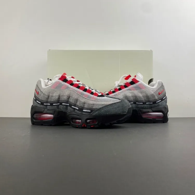 Undefeated x AM 95 'Tokyo Bright Crimson' Shoes Sneakers - nk0004949 - Image 5