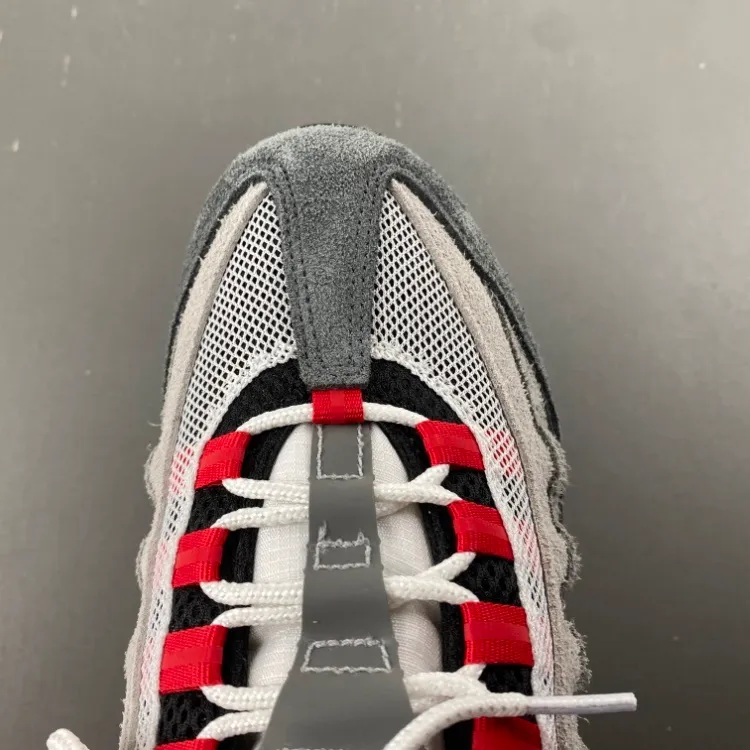 Undefeated x AM 95 'Tokyo Bright Crimson' Shoes Sneakers - nk0004949 - Image 12