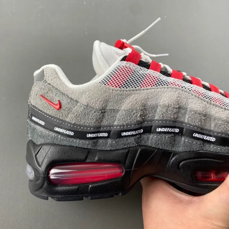 Undefeated x AM 95 'Tokyo Bright Crimson' Shoes Sneakers - nk0004949 - Image 14