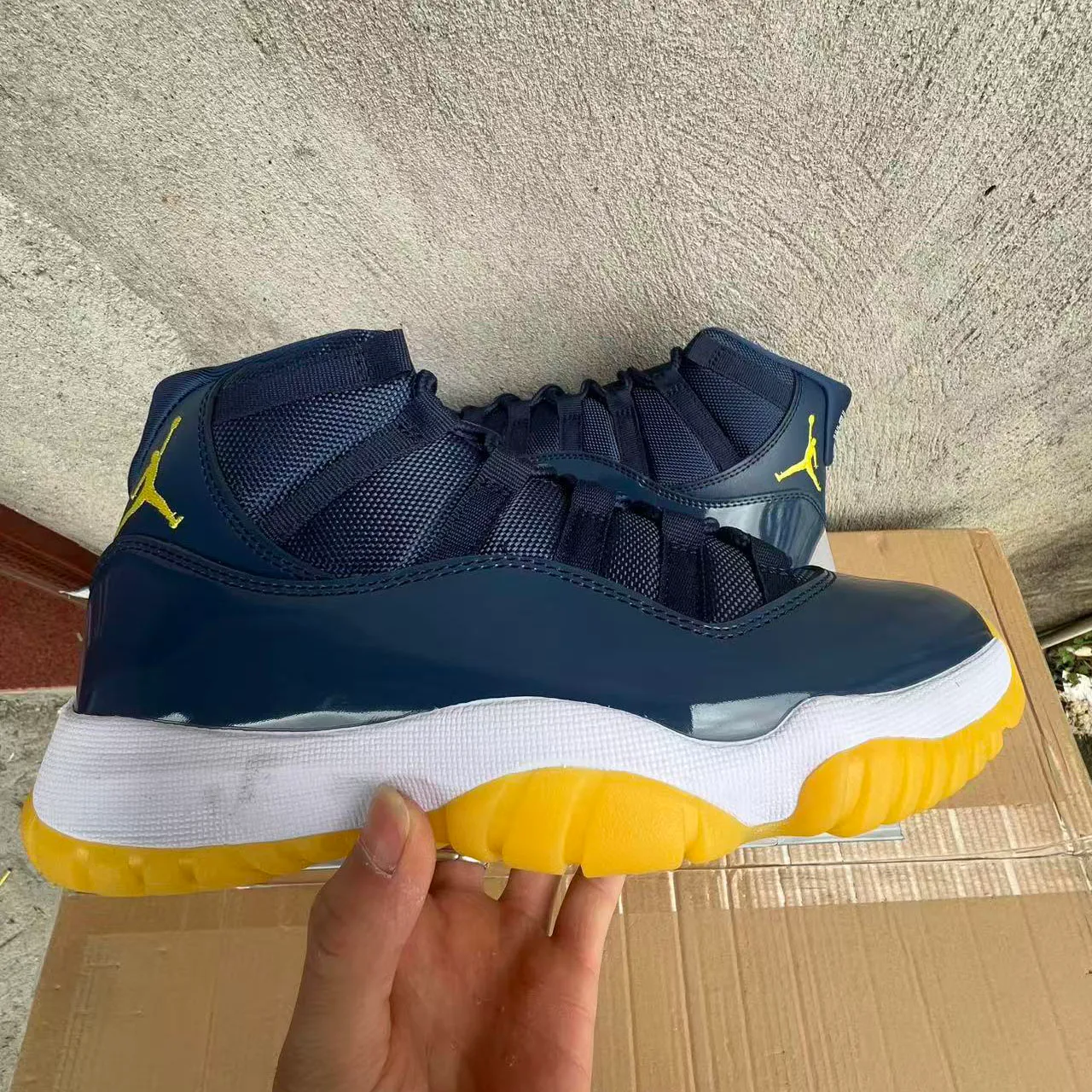 AJ 11 PE Michigan Shoes Sneakers – nk0005265 - Image 4