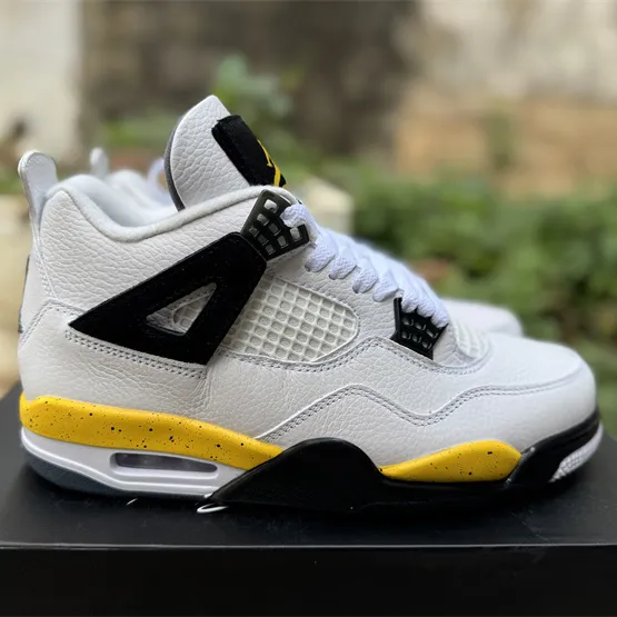 AJ 4 "Rare Air" 'Tour Yellow' (2026) Shoes Sneakers - nk0005427 - Image 3